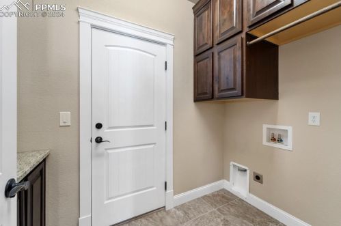 1316 Longs Pt, Woodland Park CO 80863-5306 exterior