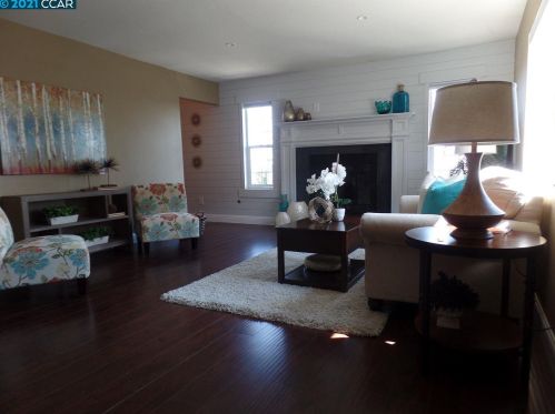 2436 Birch St, Pacheco, CA 94553-2802