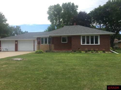 221 Pleasant St, Amboy, MN 56010-4716