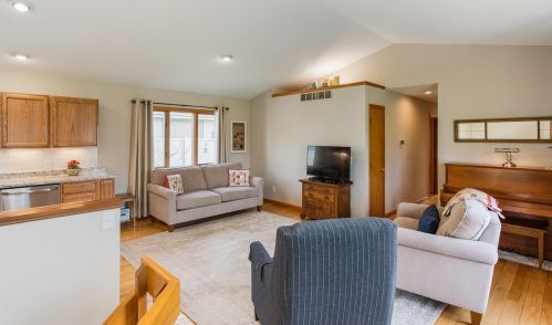 9146 Fidelis Dr, Cincinnati OH 45242-7431 exterior