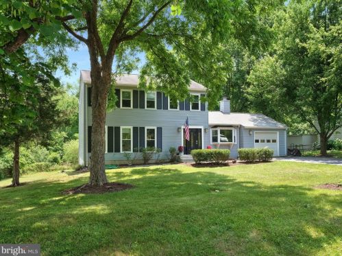 2333 Bedfordshire Cir, Herndon, VA 20191-1604