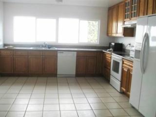 981 Elizabeth Ave, Cotati, CA 94928-1860
