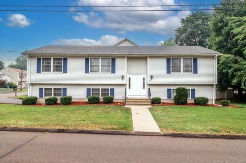 42 Fort Hill Ave, Huntington, CT 06484-2233