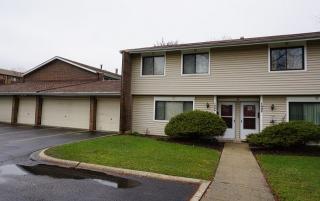 1006 Bayside Dr, Palatine, IL 60074-3211