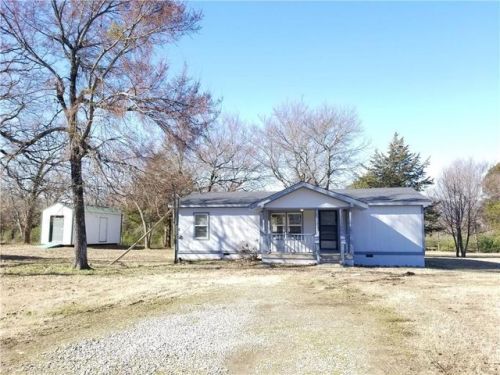 105 Arnall St, Poteau, OK 74953-8808