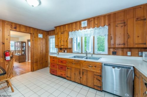500 Vly Vw Ave, Hackettstown NJ  07840-1416 exterior