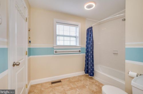 20 Nansfield Dr, Harpers Ferry WV 25425-3198 exterior