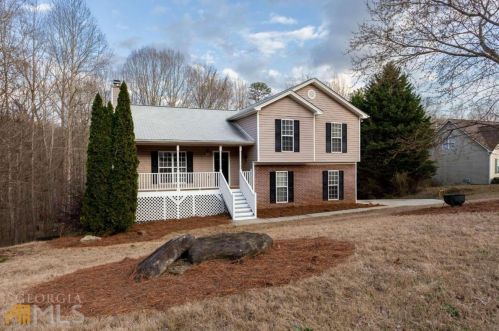 226 Springbrook Ct, Jefferson, GA 30549-6951