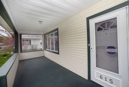 615 Cornell St, Ottawa, IL 61350-3823