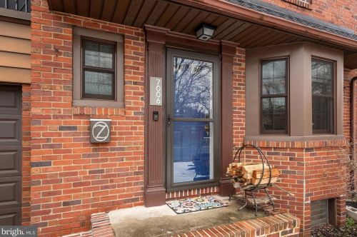 7006 Browning Rd, Camden, NJ 08109-4504