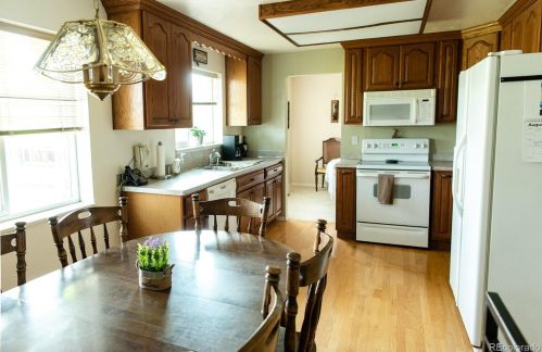 1715 Dawson Way, Aurora CO 80012-5707 exterior