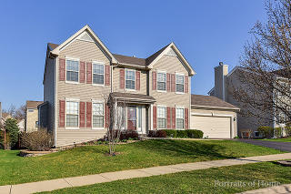 1332 Hickory Ridge Dr, Boulder Hill, IL 60538-1462