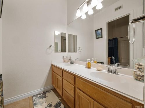 5932 Speyside Rd, Riverside CA  92507-8475 exterior