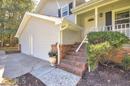 1931 Beaver Brook Ln, Marietta, GA 30062-2641
