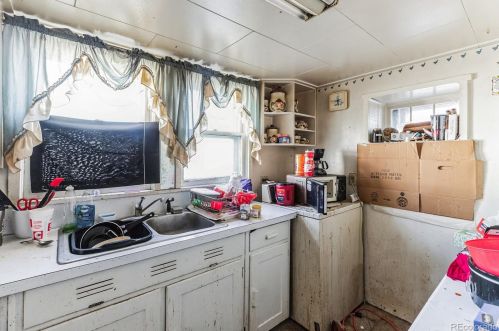 241 2nd St, Delta CO 81416-1763 exterior