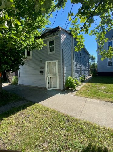 4455 Stewart Ave, Chicago, IL 60609-3648