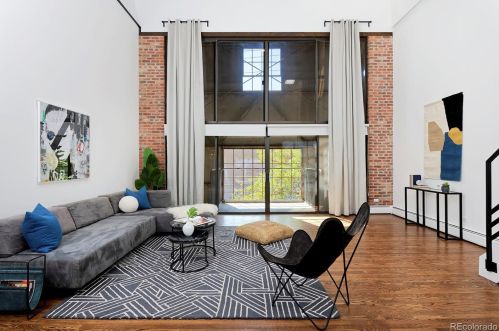 3377 Blake St, Denver CO  80205-2400 exterior