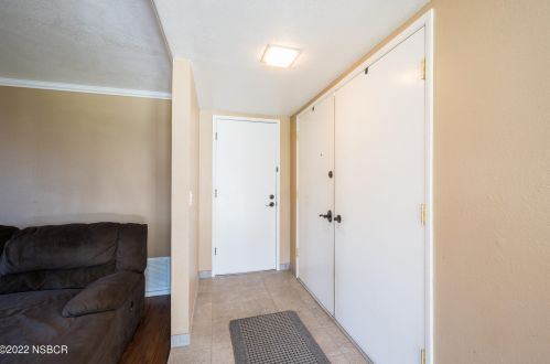 242 Crescent Ave, Santa Maria CA  93455-5421 exterior