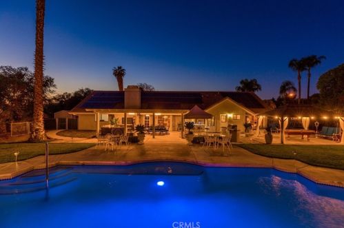 1678 Southport Dr, Riverside CA  92506-5449 exterior