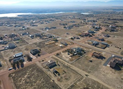 1453 Caida Del Sol Dr, Pueblo CO  81007-4079 exterior