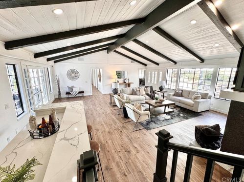 16685 Bonanza Dr, Riverside CA  92504-5706 exterior