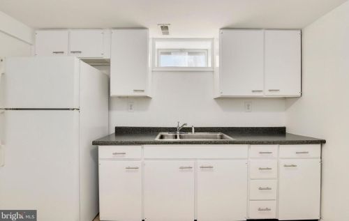 4206 Round Hl Rd, Silver Spring MD 20906-4869 exterior