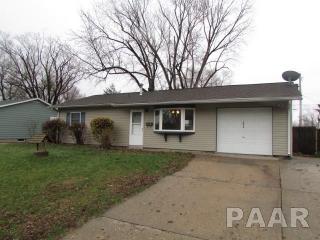 1412 Arthur St, Pekin IL  61554-1818 exterior