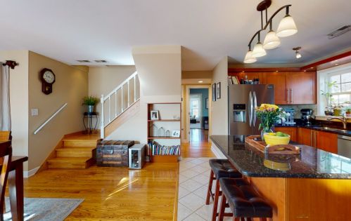 2014 74th Ct, Chicago, IL 60707-3110