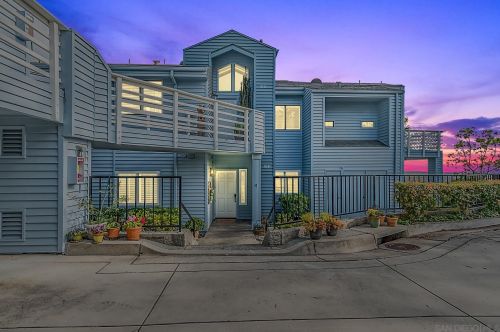 11141 Caminito Vista Serena, San Diego, CA 92131-3303