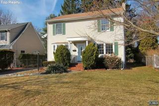 365 Ponfield Pl, Ridgewood, NJ 07450-1828