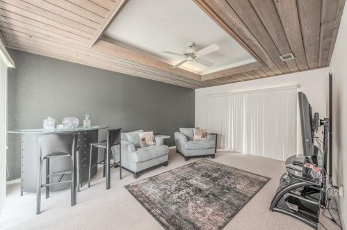 16314 Amberwood Rd, Dallas TX  75248-2814 exterior