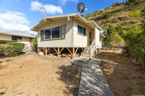 1989 9 Ave, Honolulu HI  96816-2179 exterior