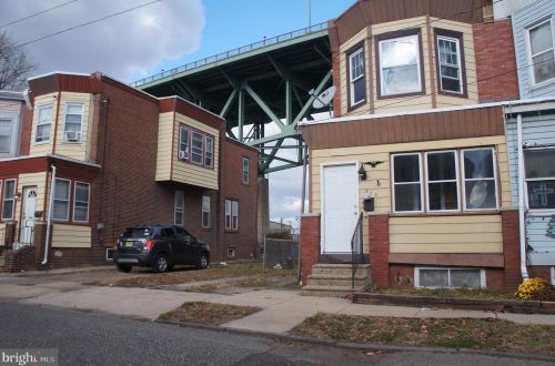 315 Sherman St, Gloucester, NJ 08030-1028