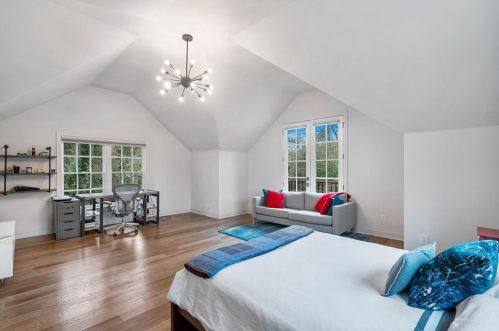 1116 Moores Mill Rd, Atlanta GA  30327-1634 exterior