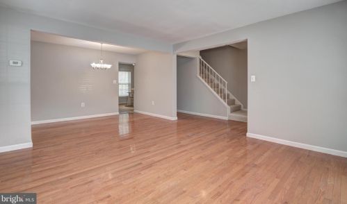 5601 Castlebury Ct, Springfield VA  22015-1883 exterior