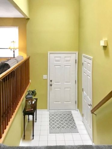 159 Cameron Dr, Hackettstown, NJ 07840-1662