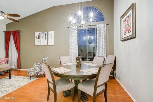 1267 Fitzgerald Rd, Simi Valley CA 93065-4480 exterior