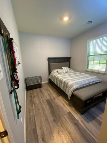 513 Cross Rdg Cir, Fort Worth TX  76120-2438 exterior