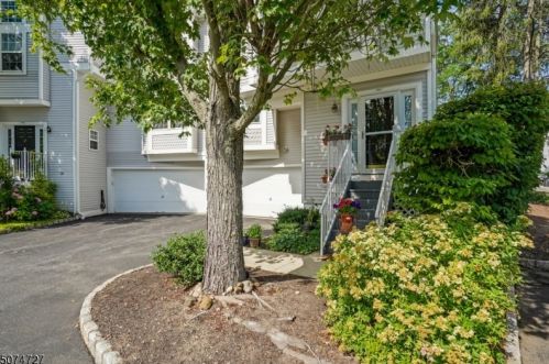 1907 Tanglewood Pl, Whippany, NJ