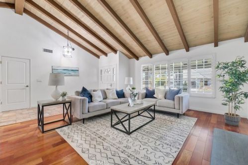 15242 Touraine Way, Irvine CA  92604-3150 exterior