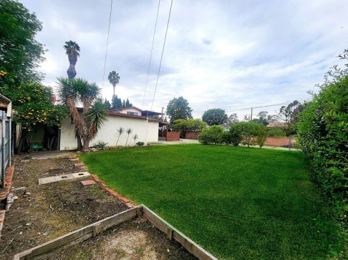 10726 Dunlap Crossing Rd, Whittier, CA 90606-1736