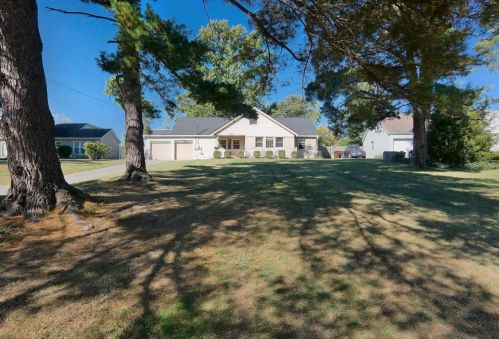 5389 Clover Leaf Ln, Cincinnati, OH 45239-7616