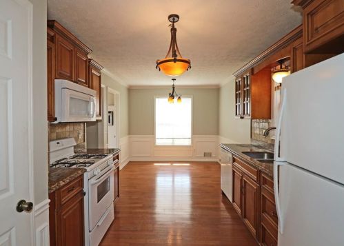 3180 Water Brk Dr, Conyers GA  30094-5691 exterior