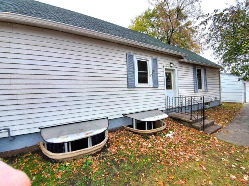 110 65th Ave, Duluth MN  55807-1951 exterior