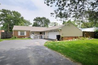 124 Kingston Rd, Lemont IL  60440-3037 exterior