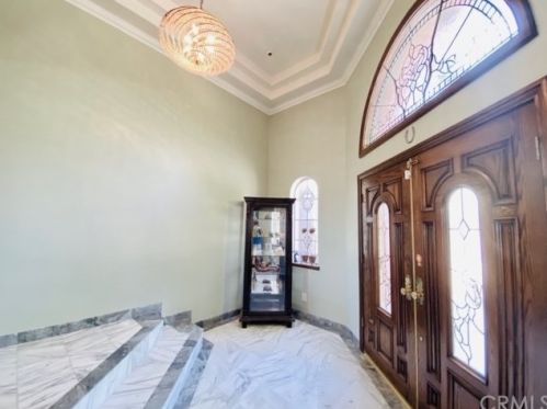 990 25 St, Upland CA 91784-1006 exterior