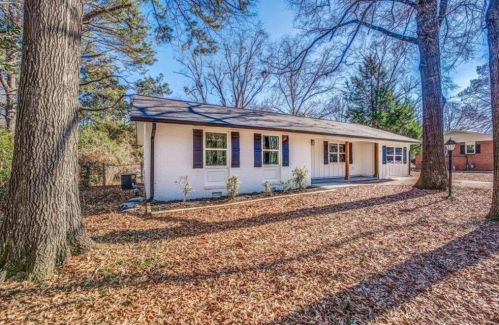 404 Haygood Ave, Oxford, GA 30054-2408