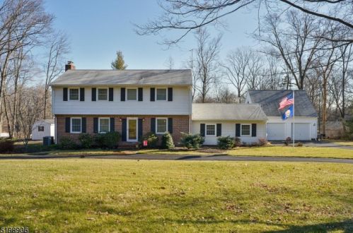 25 Fawn Dr, Flemington, NJ 08822-2603