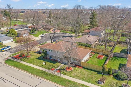 314 Alabama Trl, Carol Stream IL  60188-1378 exterior