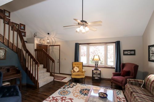 310 Jefferson Ct, Cedar Mills, MN 55350-3292